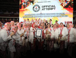 Peringati HUT RI ke- 78, OASE Kabinet Indonesia Maju Pecahkan Rekor Dunia Bermain Angklung